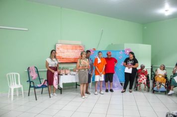 Foto - Residentes do Pró-Idoso participa de evento em homenagem ao dia Internacional da Mulher