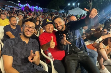 Foto - Show do violinista Simão Wolf 