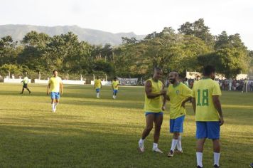 Foto - JOGO COMEMORATIVO COM EX-CRAQUES DA SELEÇÃO BRASILEIRA- CAJATI, 31 ANOS