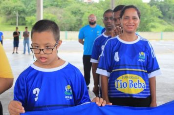 Foto - Torneio de Atletismo entres as APAES do Vale do Ribeira foi realizado no Centro de Eventos em Cajati