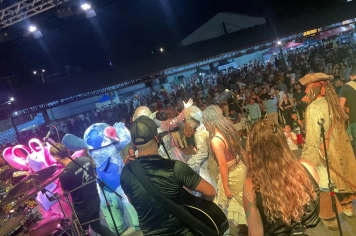 Foto - Show do violinista Simão Wolf 