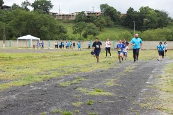 Foto - Torneio de Atletismo entres as APAES do Vale do Ribeira foi realizado no Centro de Eventos em Cajati