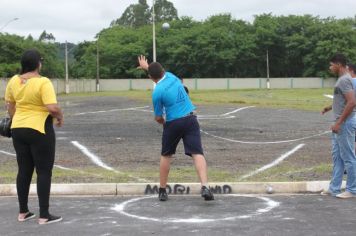 Foto - Torneio de Atletismo entres as APAES do Vale do Ribeira foi realizado no Centro de Eventos em Cajati