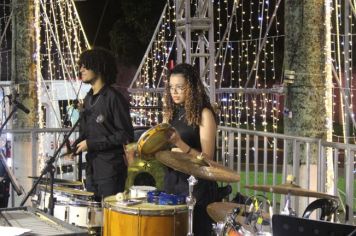 Foto - ABERTURA OFICIAL DO NATAL ENCANTADO ACONTECEU NA NOITE DESTE SÁBADO (7/12)