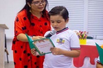 Foto - Formatura e Festa do Livro Escolas Municipais