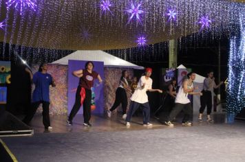 Foto - ABERTURA OFICIAL DO NATAL ENCANTADO ACONTECEU NA NOITE DESTE SÁBADO (7/12)