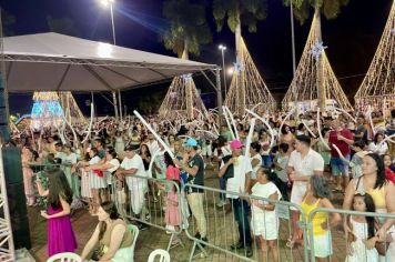 Foto - Réveillon com a Banda Origins e fogos de artifícios sem estampido marcaram a virada do ano em Cajati