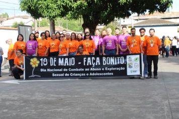 Foto - CAMINHADA FAÇA BONITO EM ALUSÃO AO 18 DE MAIO - DIA NACIONAL DE COMBATE AO ABUSO E À EXPLORAÇÃO SEXUAL