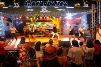 Foto - Show da Virada – Banda show Breakbeat e Fogos de Artifício