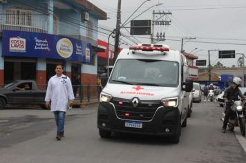 Foto - 1ª Caminhada pela Inclusão Cordão de Girassol 