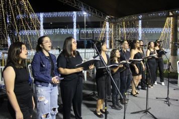 Foto - ABERTURA OFICIAL DO NATAL ENCANTADO ACONTECEU NA NOITE DESTE SÁBADO (7/12)