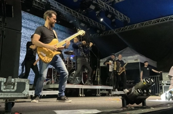 Foto - Show do violinista Simão Wolf 