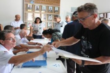 Foto - Entrega de Títulos de Regularização Fundiária - Bairro Parafuso