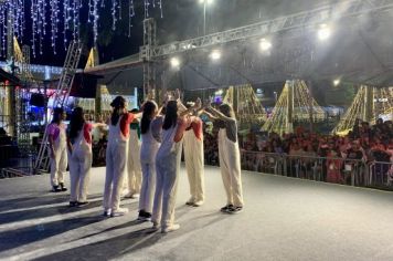 Foto - ABERTURA OFICIAL DO NATAL ENCANTADO ACONTECEU NA NOITE DESTE SÁBADO (7/12)