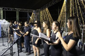 Foto - ABERTURA OFICIAL DO NATAL ENCANTADO ACONTECEU NA NOITE DESTE SÁBADO (7/12)