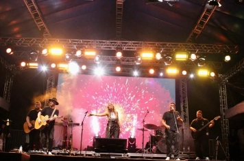 Foto - Show com Cíntia Férsi