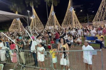 Foto - Réveillon com a Banda Origins e fogos de artifícios sem estampido marcaram a virada do ano em Cajati