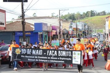 Foto - CAMINHADA FAÇA BONITO EM ALUSÃO AO 18 DE MAIO - DIA NACIONAL DE COMBATE AO ABUSO E À EXPLORAÇÃO SEXUAL