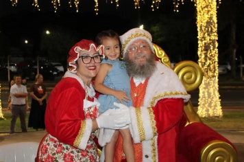 Foto - Chegada do Papai e Mamãe Noel em Cajati 