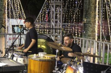 Foto - ABERTURA OFICIAL DO NATAL ENCANTADO ACONTECEU NA NOITE DESTE SÁBADO (7/12)