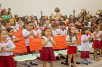 Foto - Formatura e Festa do Livro Escolas Municipais