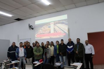 Foto - Curso de OFFICE do Senai