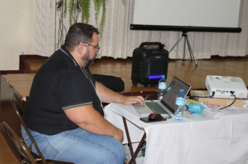 Foto - 14ª Pré-Conferências Municipais de Assistência Social “20 anos de SUAS”: Construção, Proteção e Resistência, no Salão Paroquial 