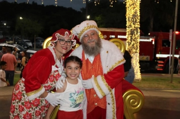 Foto - Chegada do Papai e Mamãe Noel em Cajati 