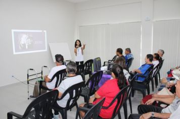 Foto - CREAS REALIZA CAMPANHA JUNHO VIOLETA EM CAJATI