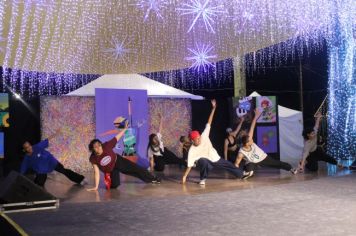 Foto - ABERTURA OFICIAL DO NATAL ENCANTADO ACONTECEU NA NOITE DESTE SÁBADO (7/12)