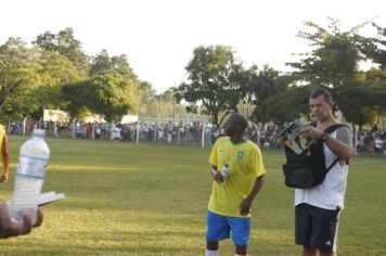 Foto - JOGO COMEMORATIVO COM EX-CRAQUES DA SELEÇÃO BRASILEIRA- CAJATI, 31 ANOS