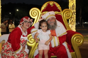 Foto - Chegada do Papai e Mamãe Noel em Cajati 