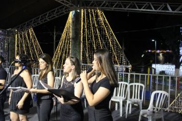 Foto - ABERTURA OFICIAL DO NATAL ENCANTADO ACONTECEU NA NOITE DESTE SÁBADO (7/12)