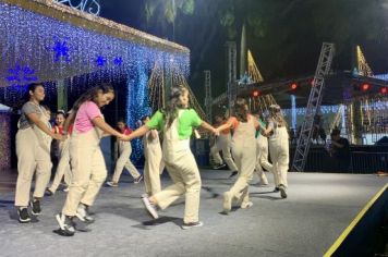 Foto - ABERTURA OFICIAL DO NATAL ENCANTADO ACONTECEU NA NOITE DESTE SÁBADO (7/12)