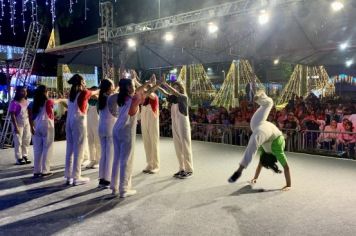 Foto - ABERTURA OFICIAL DO NATAL ENCANTADO ACONTECEU NA NOITE DESTE SÁBADO (7/12)