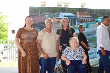 Foto - Prefeitura de Cajati inaugura CREAS, Conselho Tutelar, UBS Parafuso e Delegacia da Mulher e realiza a entrega do Selo de Qualidade de Turismo e mais 142 Títulos de Regularização Fundiária 