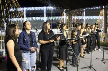 Foto - ABERTURA OFICIAL DO NATAL ENCANTADO ACONTECEU NA NOITE DESTE SÁBADO (7/12)