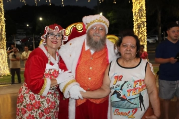 Foto - Chegada do Papai e Mamãe Noel em Cajati 