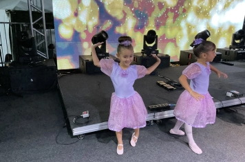 Foto - Espetáculo Ballet Arabesco 