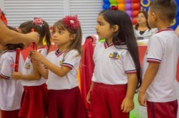 Foto - Formatura e Festa do Livro Escolas Municipais