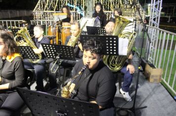 Foto - ABERTURA OFICIAL DO NATAL ENCANTADO ACONTECEU NA NOITE DESTE SÁBADO (7/12)