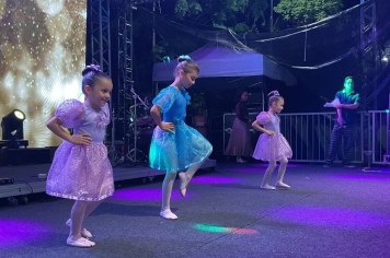 Foto - Espetáculo Ballet Arabesco 