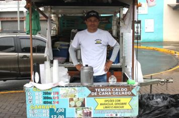 Foto - APAE CAJATI COMEMORA OS 25 ANOS DE EXISTÊNCIA NA PRAÇA DA BÍBLIA