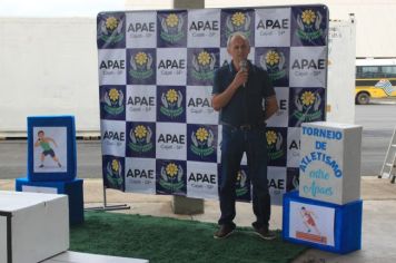 Foto - Torneio de Atletismo entres as APAES do Vale do Ribeira foi realizado no Centro de Eventos em Cajati