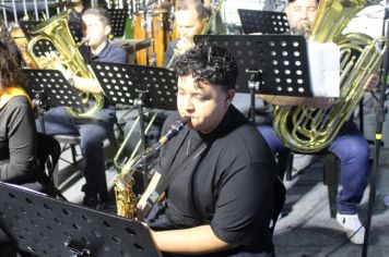 Foto - ABERTURA OFICIAL DO NATAL ENCANTADO ACONTECEU NA NOITE DESTE SÁBADO (7/12)