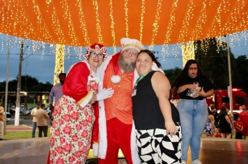 Foto - Chegada do Papai e Mamãe Noel em Cajati 