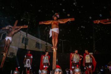 Foto - PAIXÃO DE CRISTO EMOCIONA CERCA DE 1500 MIL PESSOAS NA PRAÇA DA BÍBLIA