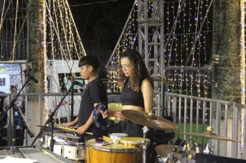 Foto - ABERTURA OFICIAL DO NATAL ENCANTADO ACONTECEU NA NOITE DESTE SÁBADO (7/12)