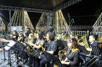 Foto - ABERTURA OFICIAL DO NATAL ENCANTADO ACONTECEU NA NOITE DESTE SÁBADO (7/12)