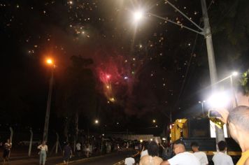 Foto - Réveillon com a Banda Origins e fogos de artifícios sem estampido marcaram a virada do ano em Cajati